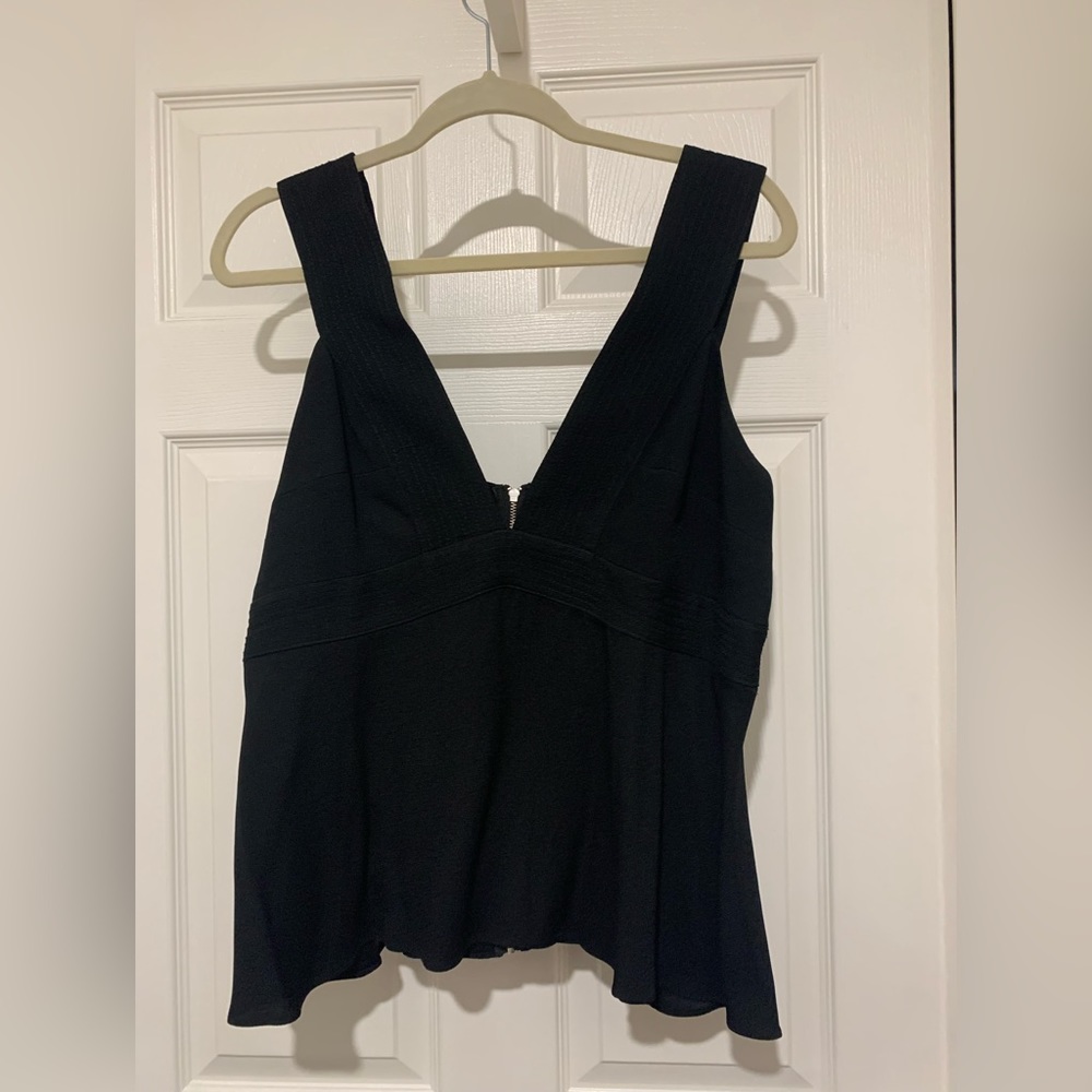 Chelsea • 28 Top